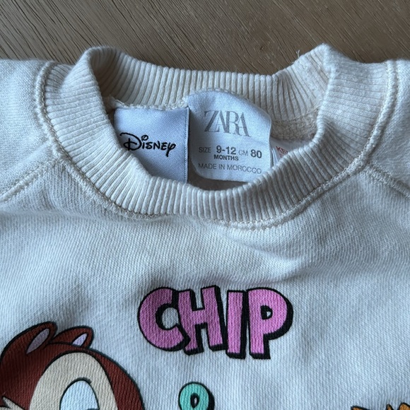 Zara Disney Chip & Dale sweatshirt - Picture 2 of 5
